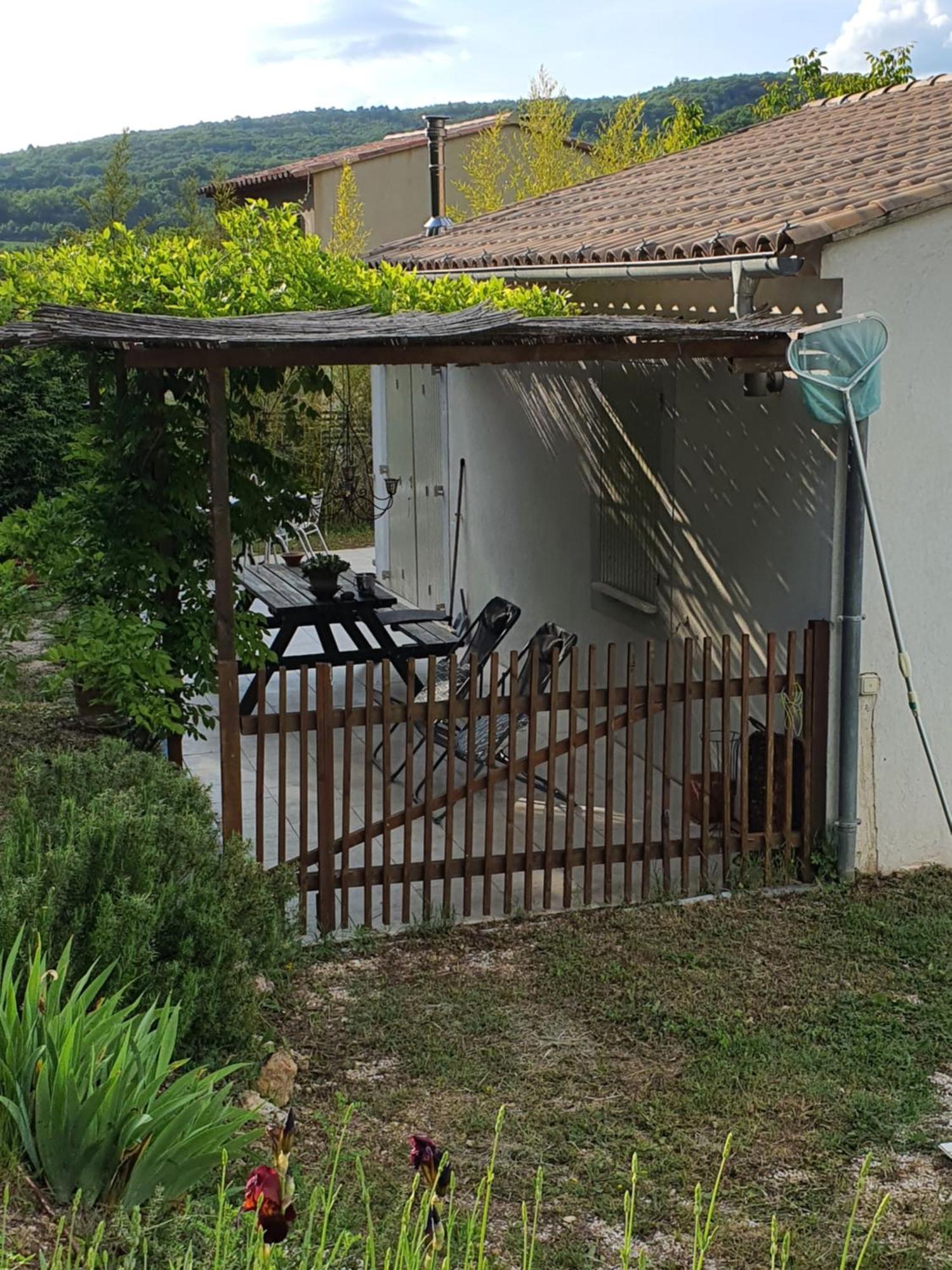 Gite Hanna En Luberon - Le Boisset De St Martin De Castillon Saint-Martin-de-Castillon Ngoại thất bức ảnh